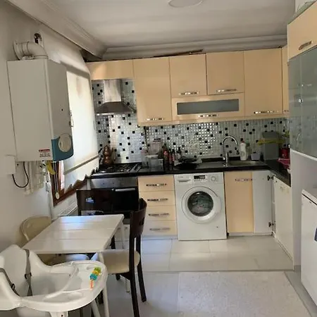 Ucretsiz Otopark Bebek Icin Park Yatak Διαμέρισμα